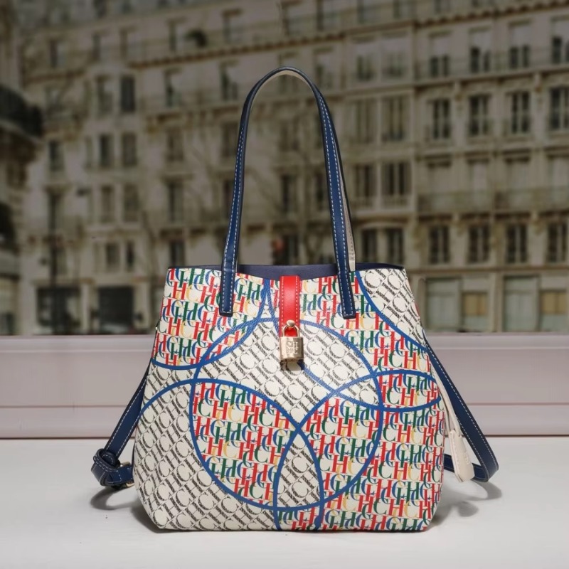 Elegant Women's Leather Crossb - Luxury Bags Tote recension och pris